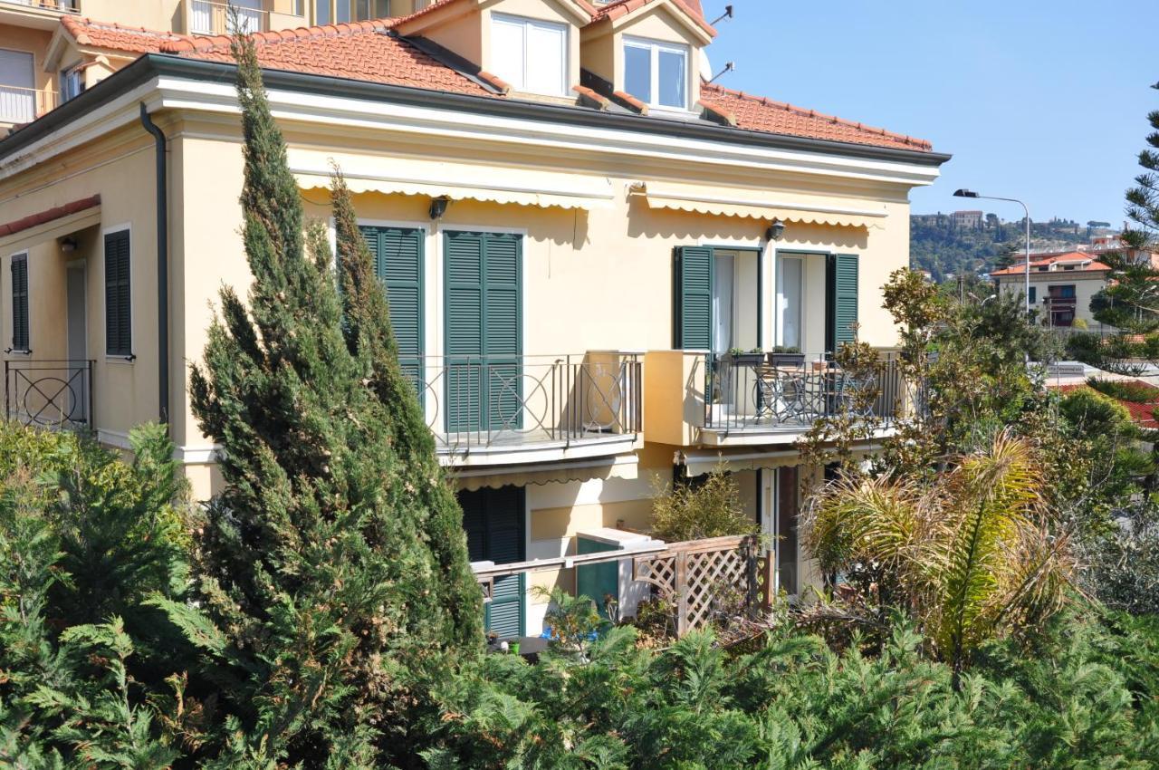 Appartamento Villa Rita A 100 M Dal Mare! Vallecrosia Ngoại thất bức ảnh