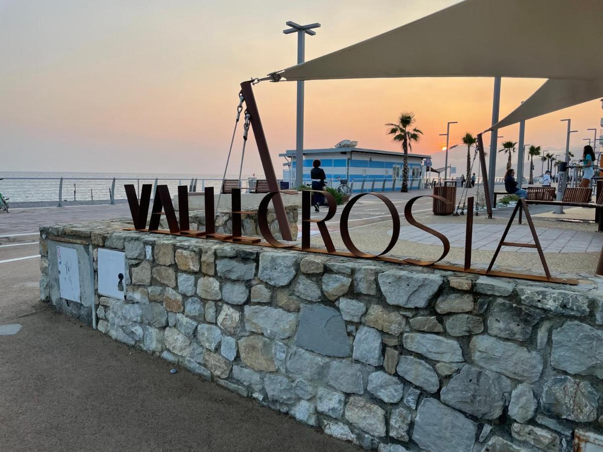 Appartamento Villa Rita A 100 M Dal Mare! Vallecrosia Ngoại thất bức ảnh